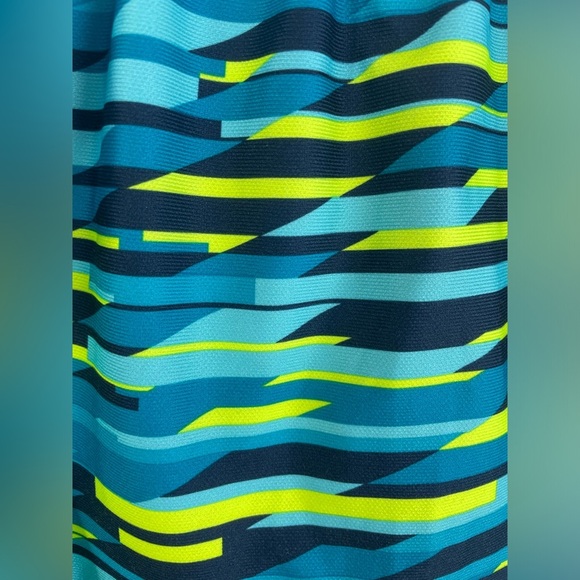 Under Armour Blue Neon Loose Fit Heatgear Drawstring Patterned Athletic Shorts - Picture 9 of 10